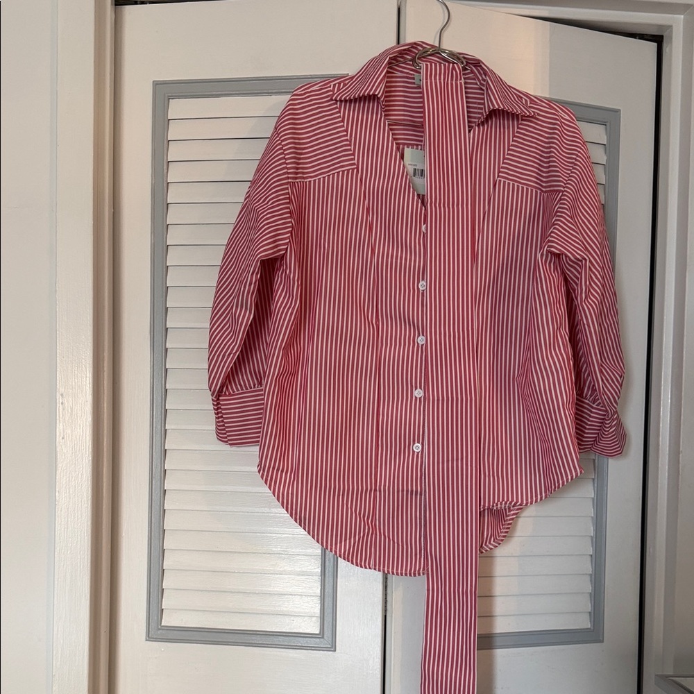 NWT Madison Miles Red Striped Waist Tie Button-Up Blouse - Women